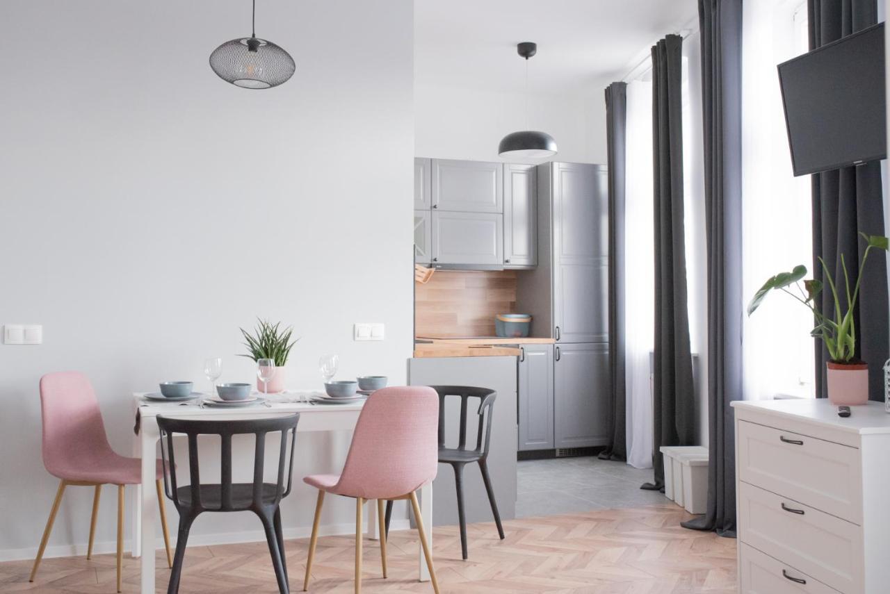 Apartament Magia Miasta Apartment Jelenia Góra Екстериор снимка
