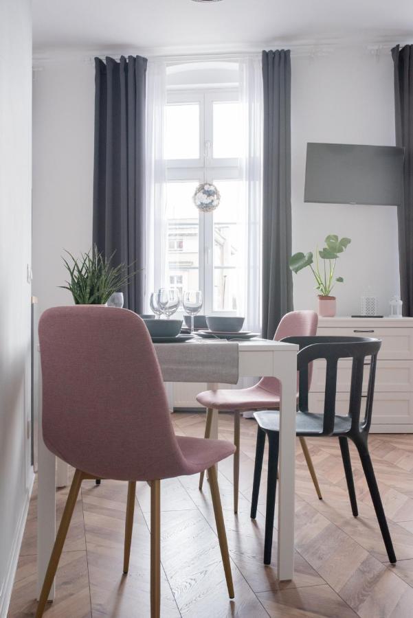 Apartament Magia Miasta Apartment Jelenia Góra Екстериор снимка